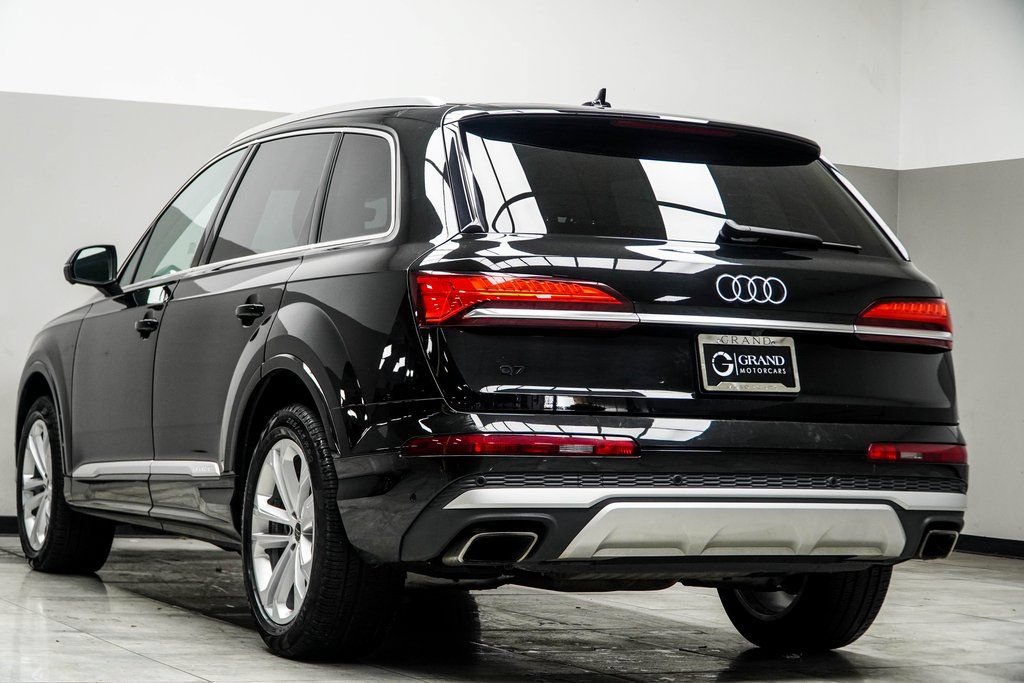 Used 2025 Audi Q7 3.0T Premium Plus AWD/4WD image 11