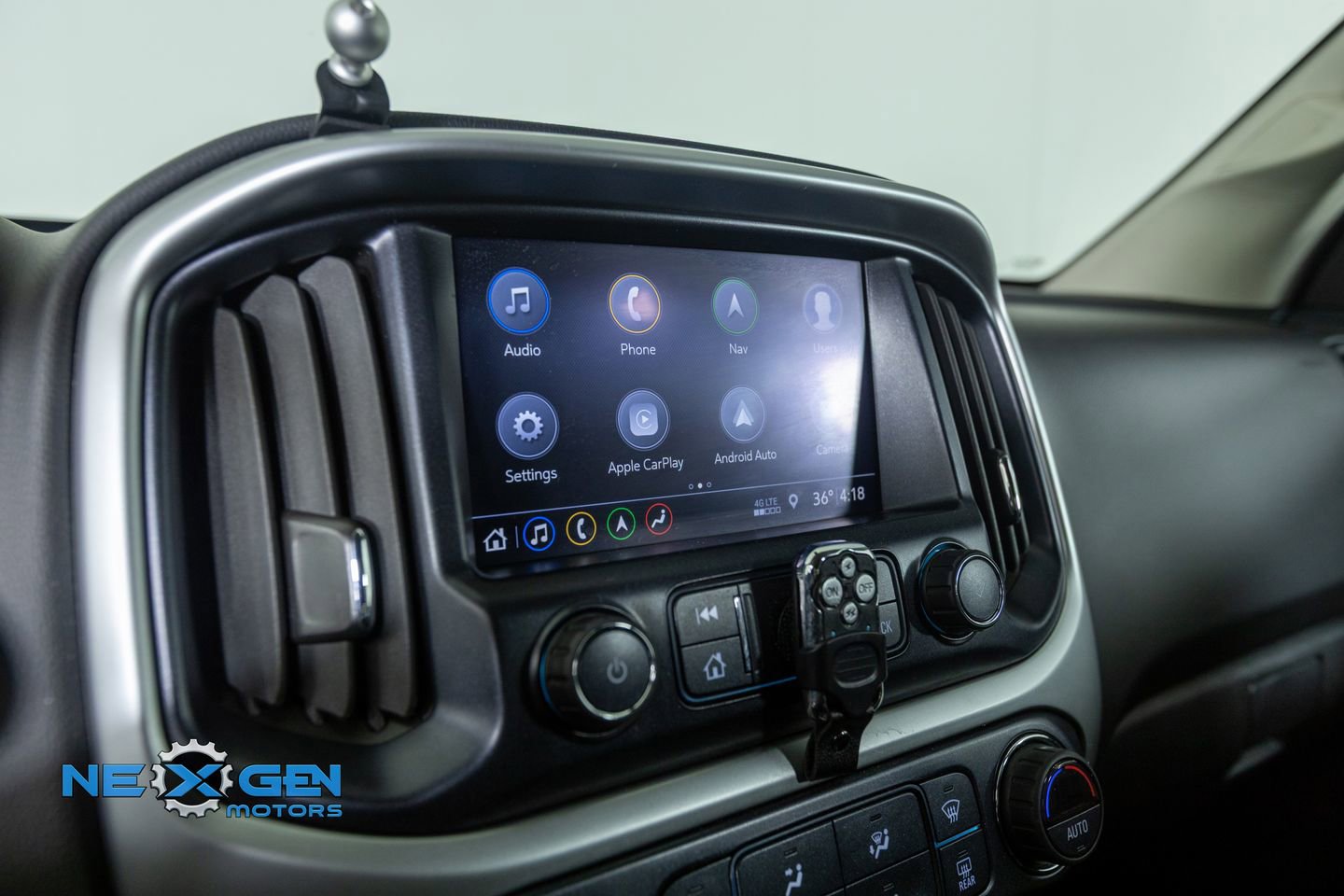 Used 2020 Chevrolet Colorado ZR2 w/ ZR2 Midnight Special Edition image 18