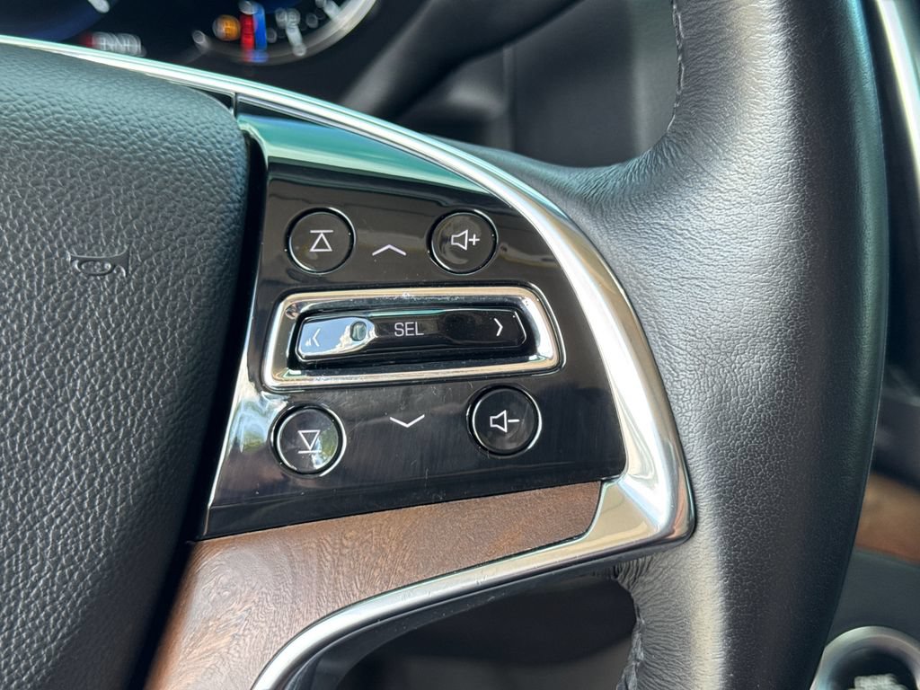 Used 2020 Cadillac Escalade ESV Luxury AWD/4WD image 29