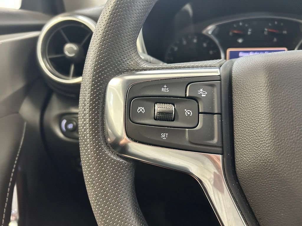 Used 2025 Chevrolet Blazer LT FWD image 10