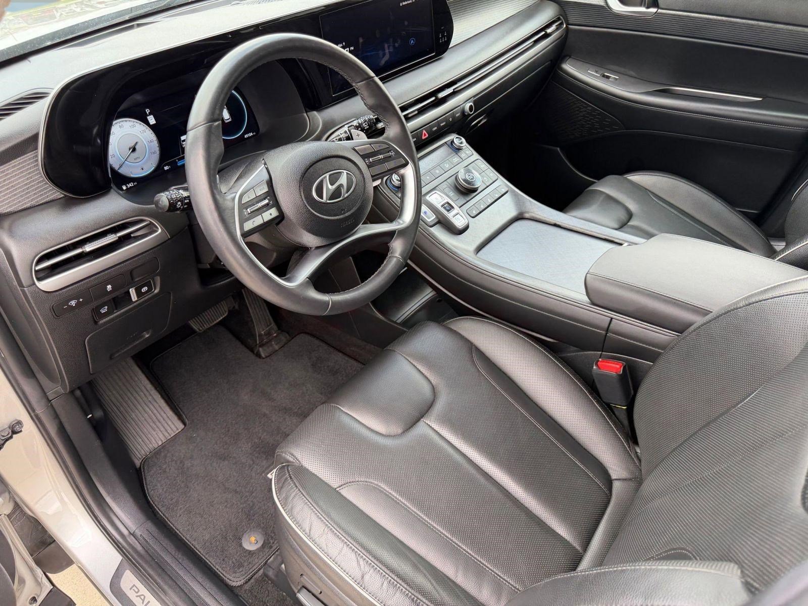 Used 2024 Hyundai Palisade Limited image 4