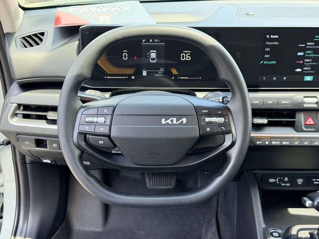 Used 2025 Kia K4 FWD image 18