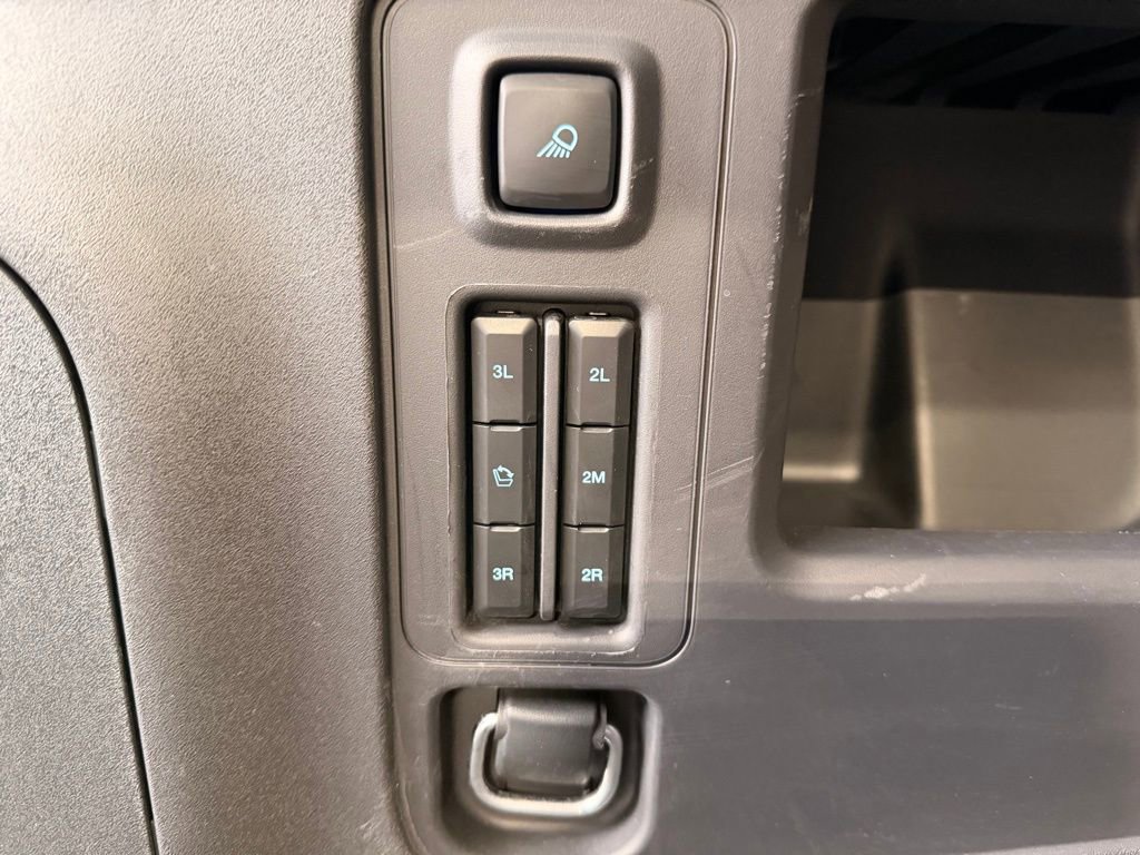 Used 2025 Ford Expedition Active image 13