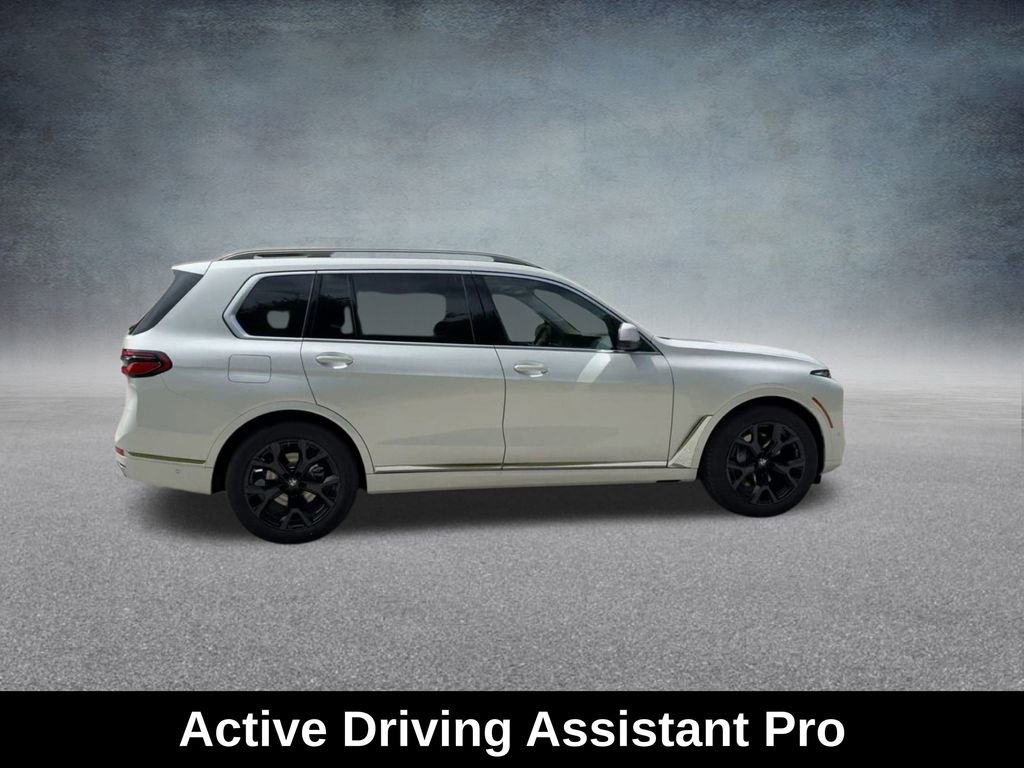 Used 2025 BMW X7 xDrive40i image 28