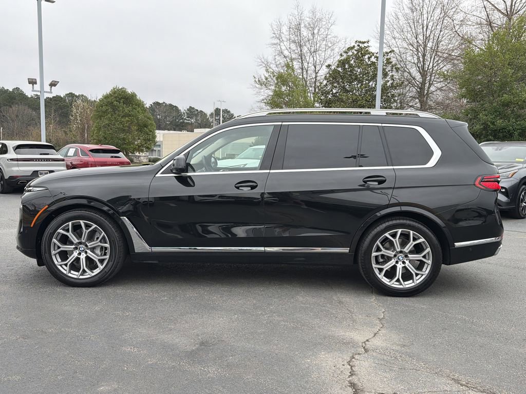 Used 2025 BMW X7 xDrive40i w/ Premium Package image 6