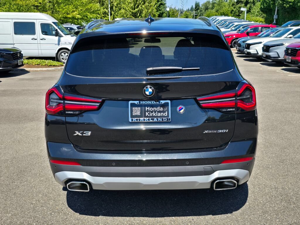 Used 2024 BMW X3 xDrive30i w/ Premium Package w/ZPA AWD/4WD image 6