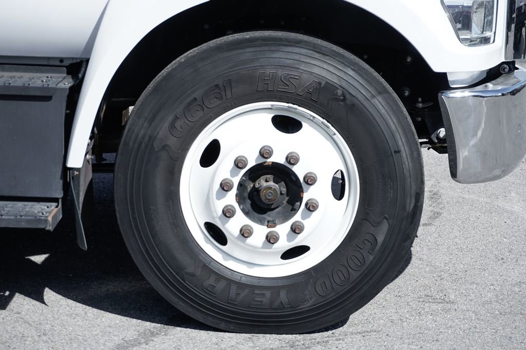 Used 2016 Ford F650 2WD Regular Cab Super Duty image 47