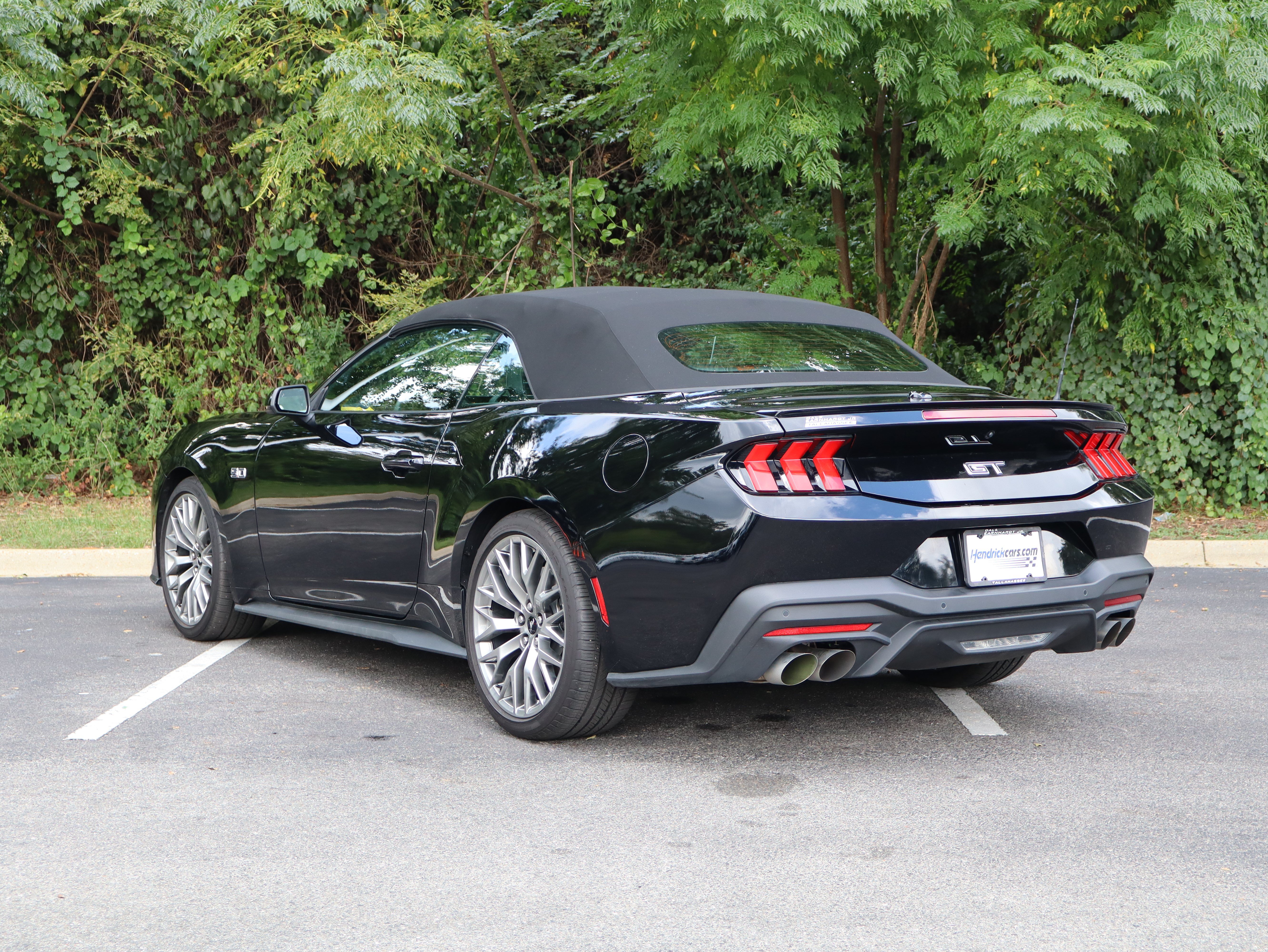 Used 2025 Ford Mustang GT Premium RWD image 7