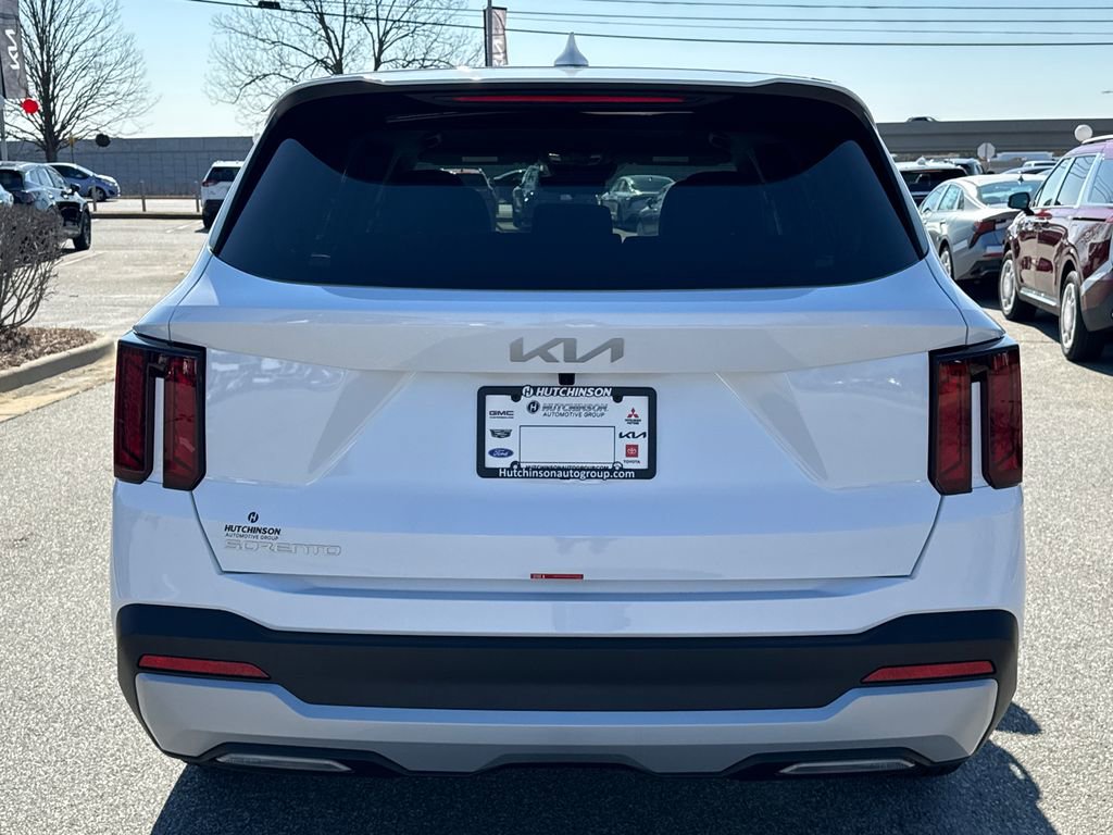 New 2026 Kia Sorento LX image 4