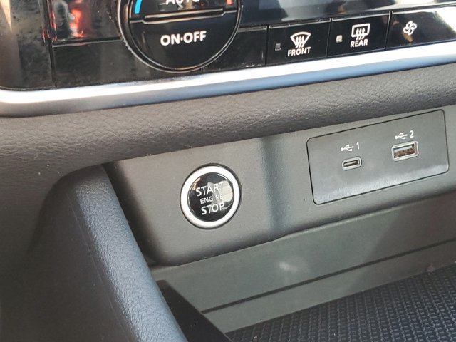Used 2022 Nissan Rogue SV FWD image 30