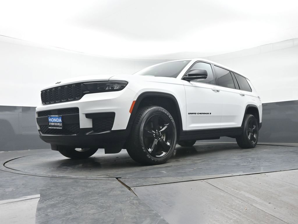 Used 2023 Jeep Grand Cherokee L Laredo image 23