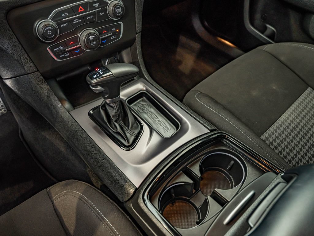 Used 2022 Dodge Charger R/T w/ Blacktop Package RWD image 28