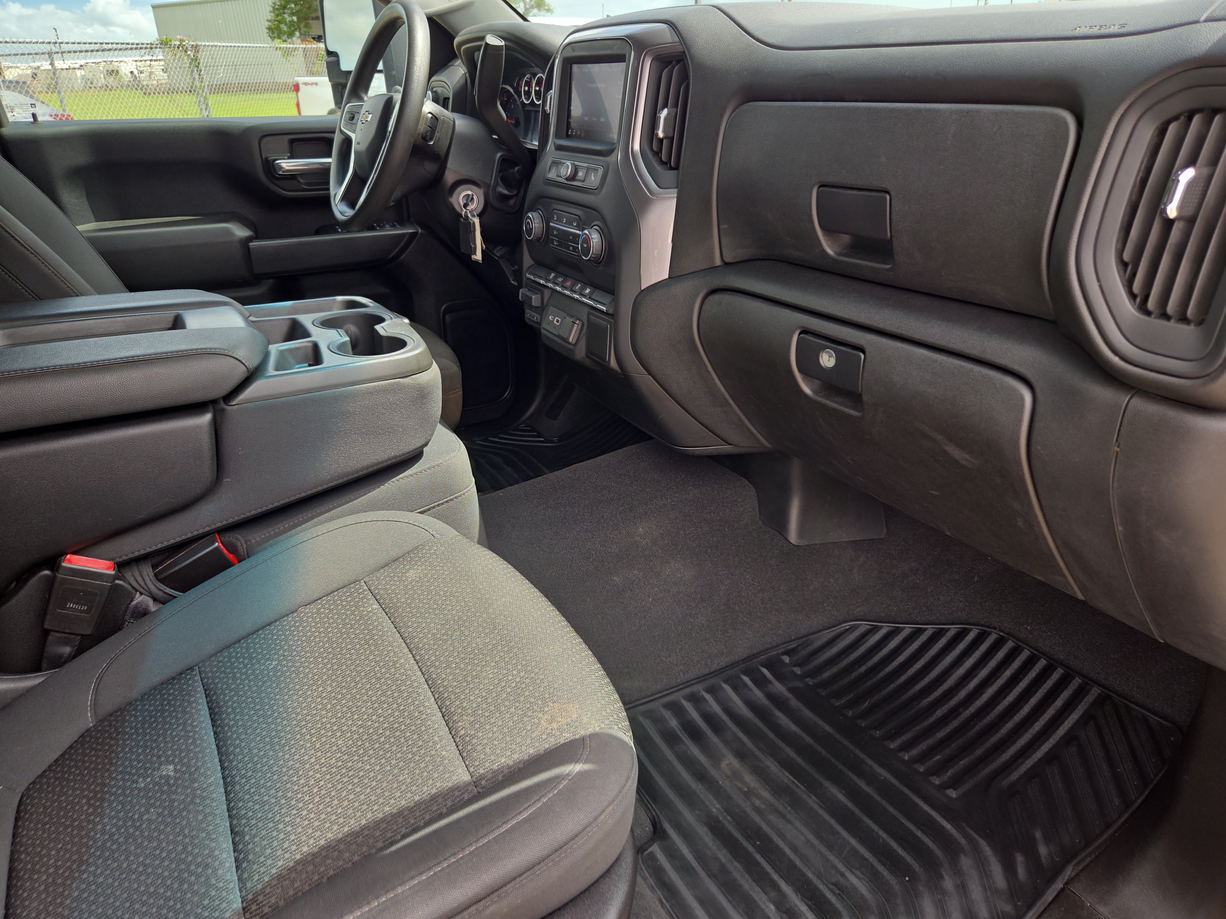 Used 2022 Chevrolet Silverado 2500 Custom w/ Custom Value Package AWD/4WD image 10