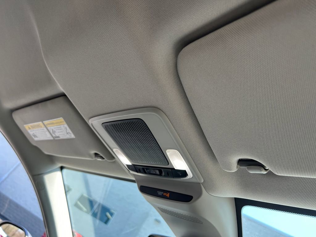 Used 2023 Honda HR-V LX image 17