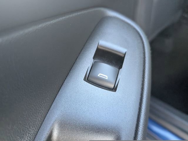 Used 2023 Buick Encore GX Preferred w/ Cold Weather Comfort Package image 11