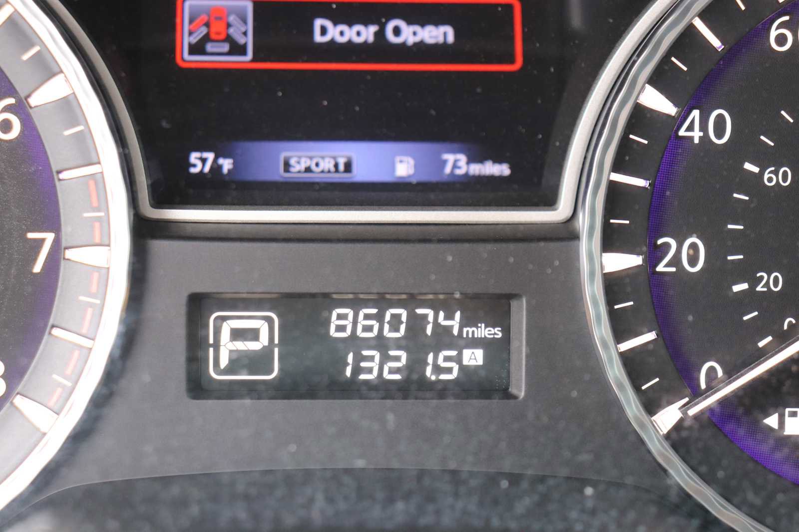 Used 2017 INFINITI QX60 FWD w/ Deluxe Technology Package image 11