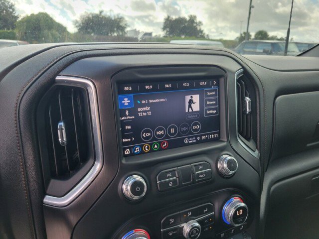 Used 2022 GMC Sierra 2500 AT4 w/ AT4 Preferred Package image 21