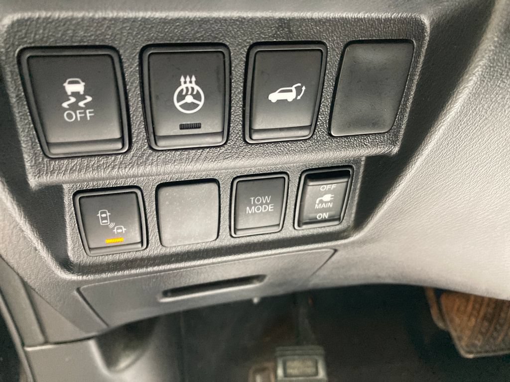 Used 2020 Nissan Pathfinder SL AWD/4WD image 44
