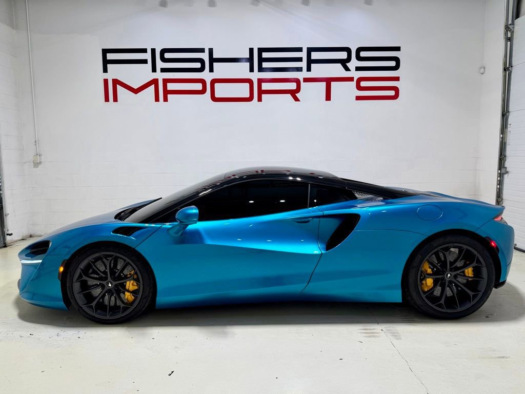 Used 2023 McLaren Artura image 20