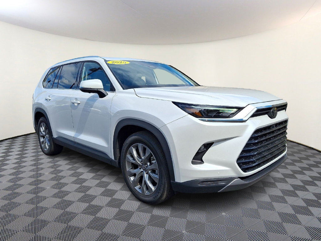 Used 2025 Toyota Grand Highlander FWD