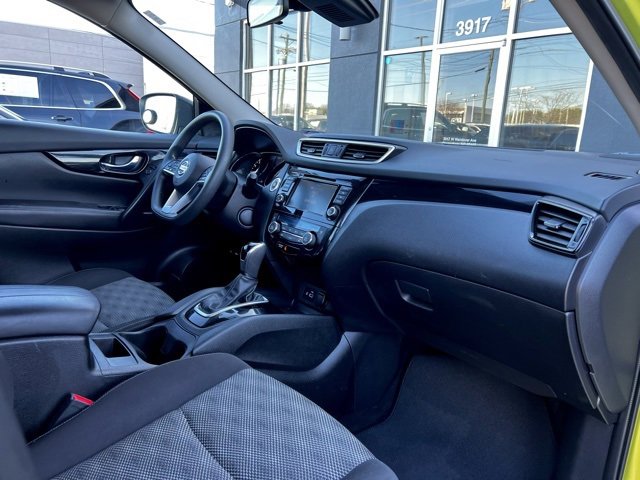 Used 2020 Nissan Rogue Sport SV image 24