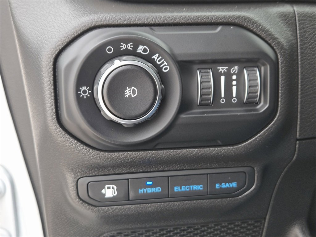 Used 2022 Jeep Wrangler Unlimited Rubicon 4xe w/ Safety Group image 23