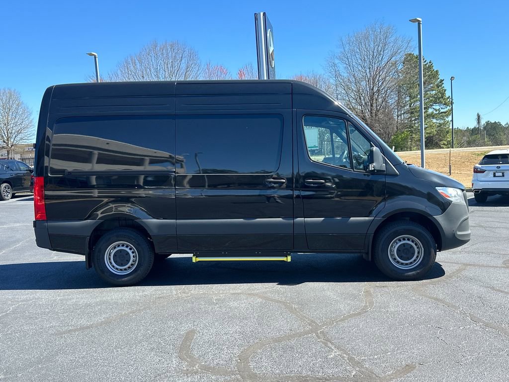Used 2025 Mercedes-Benz Sprinter 2500 image 8