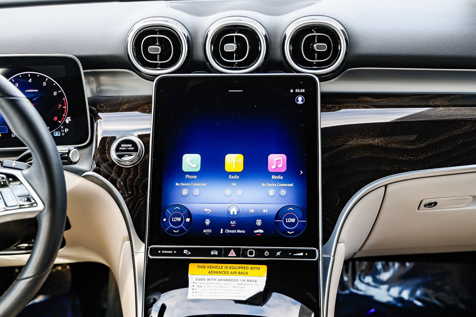 Certified 2025 Mercedes-Benz GLC 300 image 11