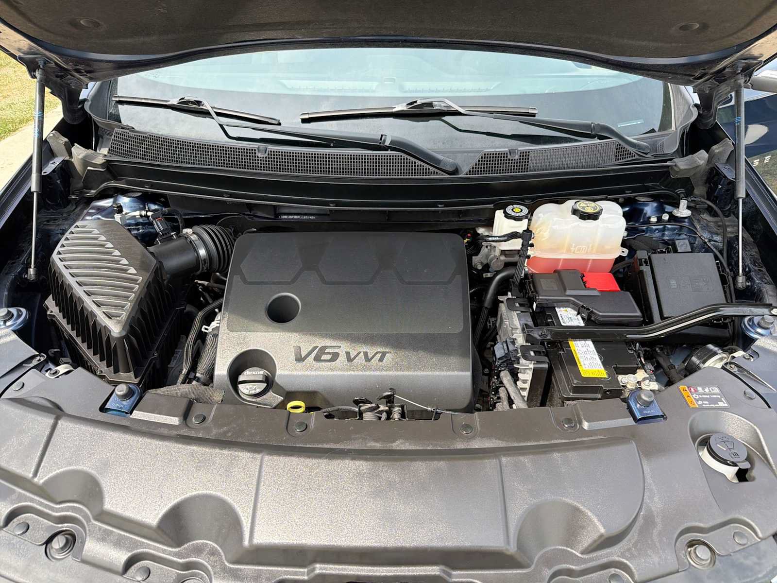 Used 2023 Chevrolet Traverse LT AWD/4WD image 11