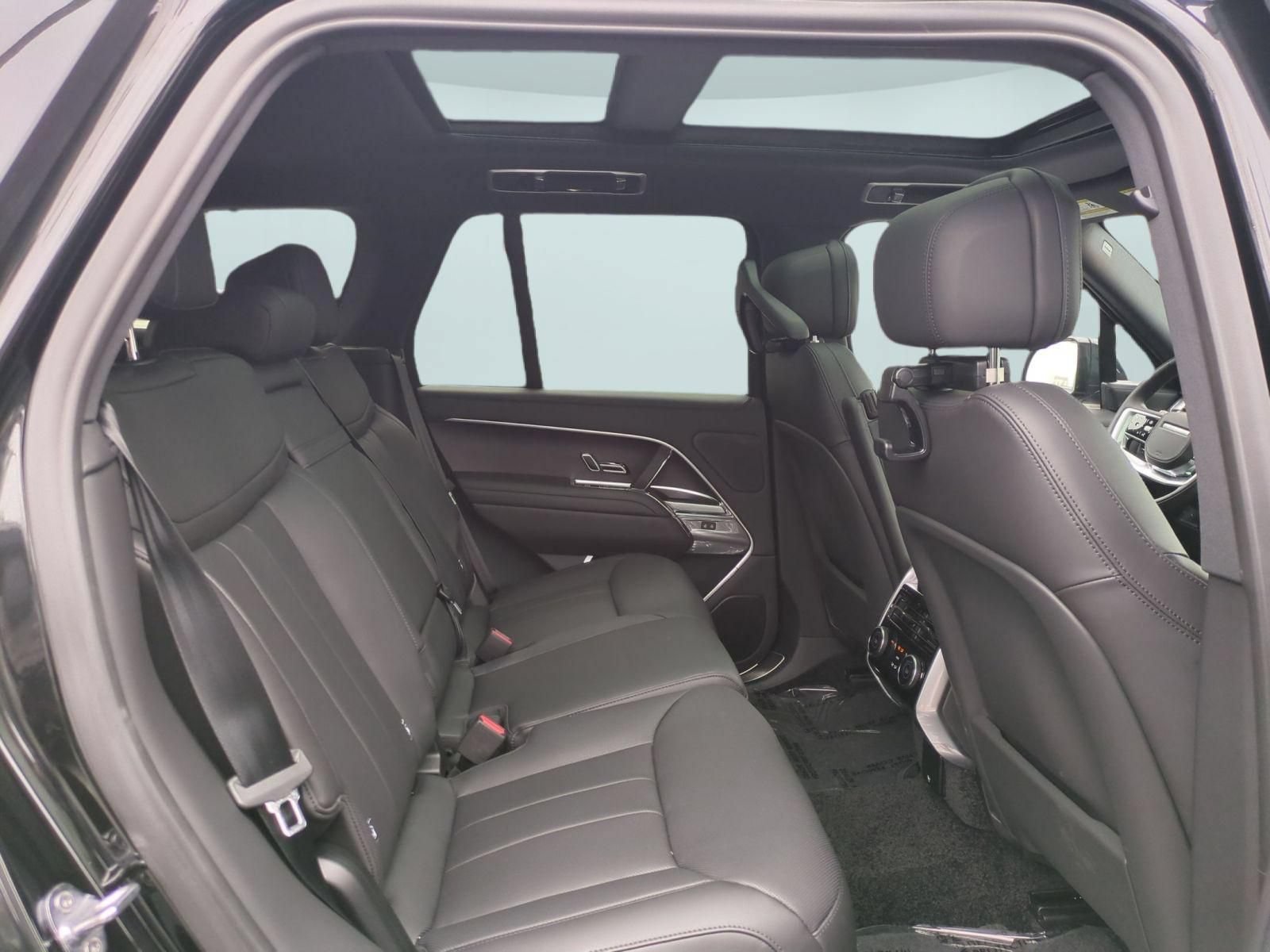 New 2026 Land Rover Range Rover SE AWD/4WD image 29
