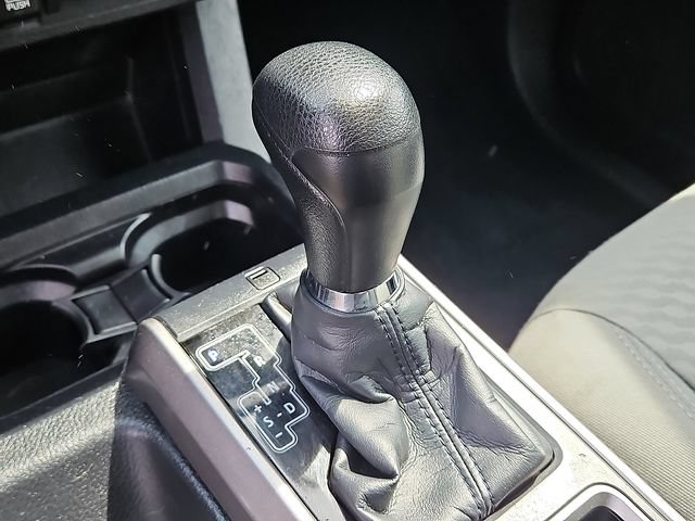 Used 2021 Toyota Tacoma SR5 AWD/4WD image 14