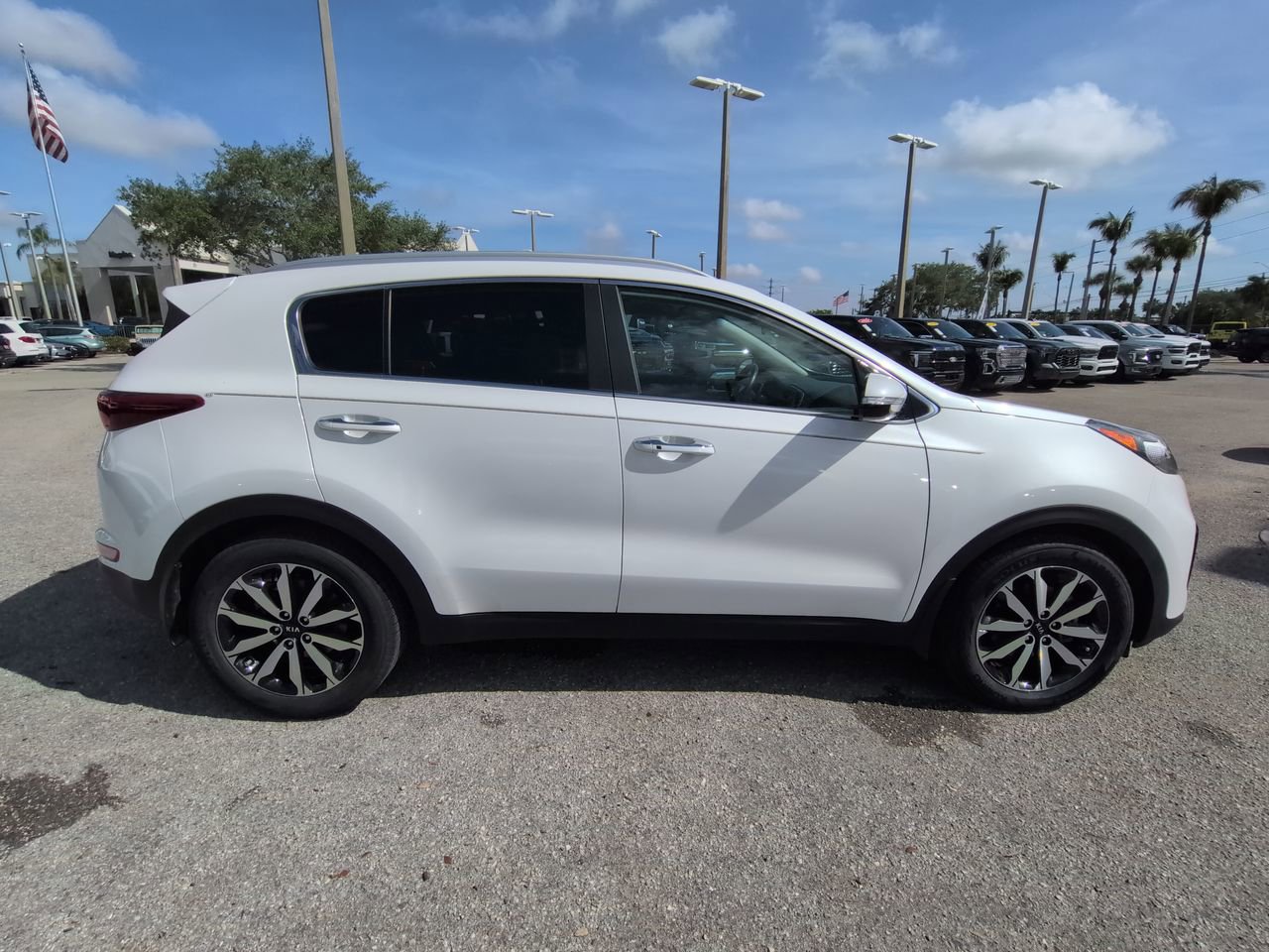 Used 2018 Kia Sportage EX FWD image 4