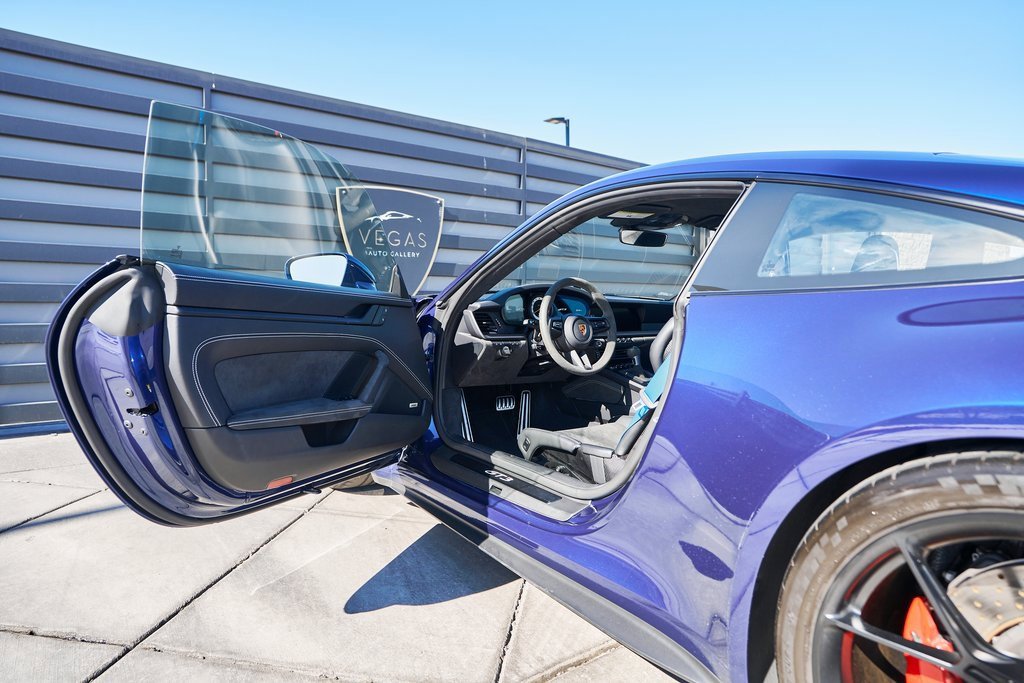 Used 2022 Porsche 911 GT3 image 25