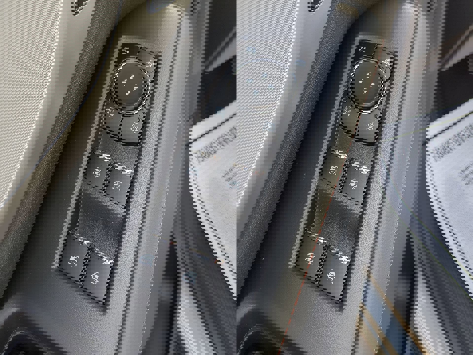 New 2025 Ford Expedition Active image 52