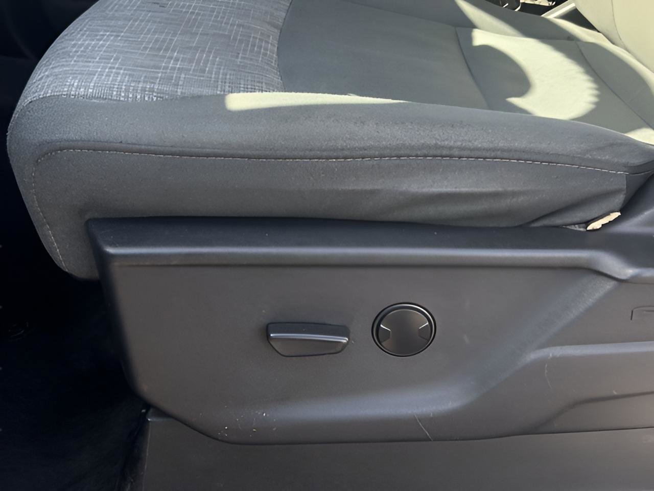 Used 2023 Ford F150 XLT image 13