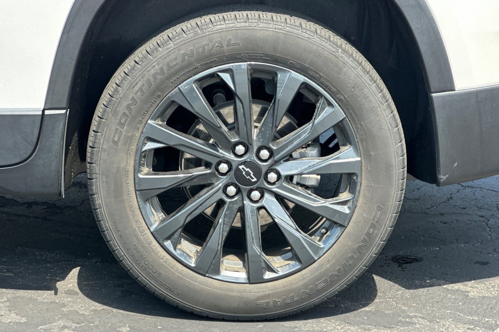 Used 2023 Chevrolet Traverse RS w/ LPO, Floor Liner Package AWD/4WD image 46