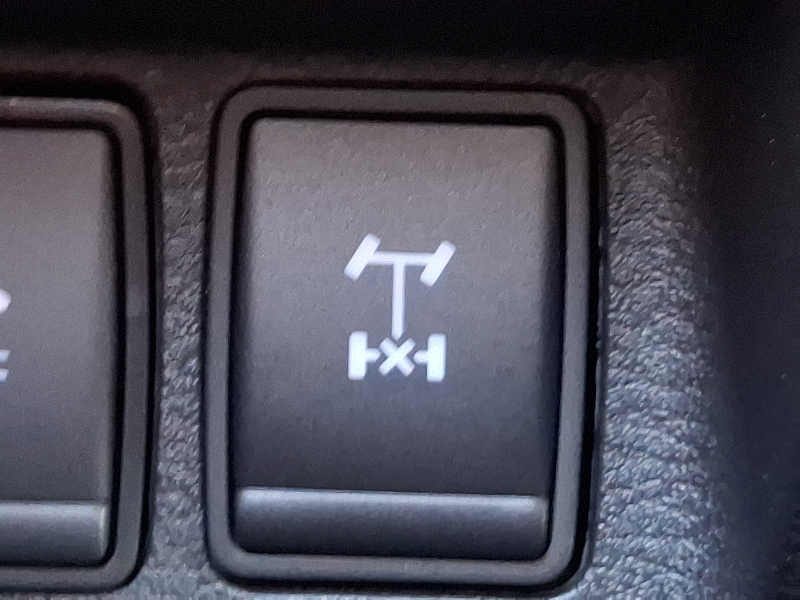 Certified 2025 Nissan Frontier PRO-4X AWD/4WD image 25