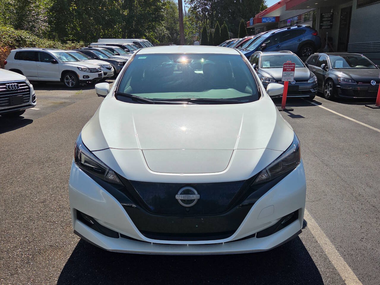 Used 2024 Nissan Leaf SV Plus FWD image 2