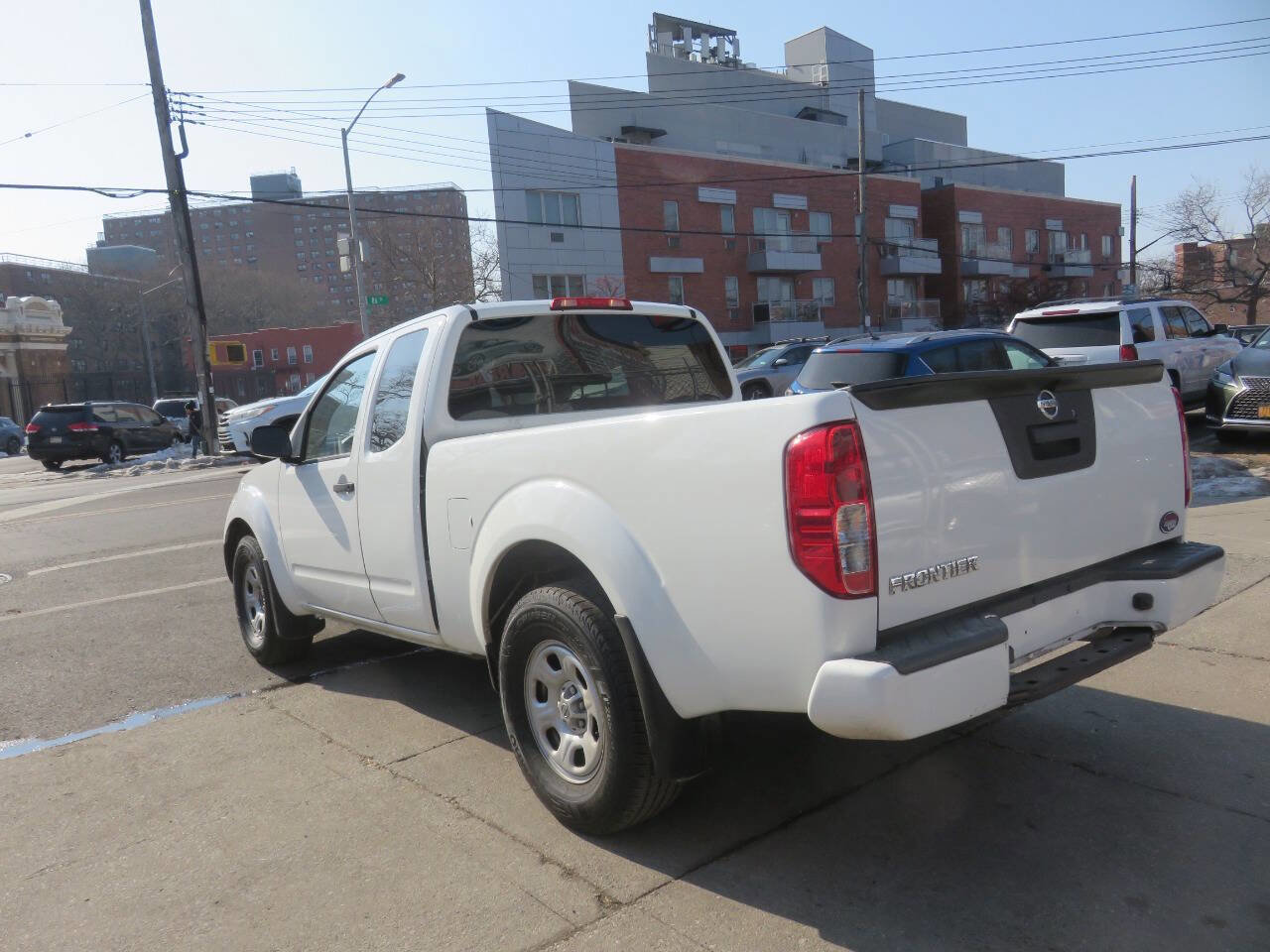 Used 2020 Nissan Frontier S image 5
