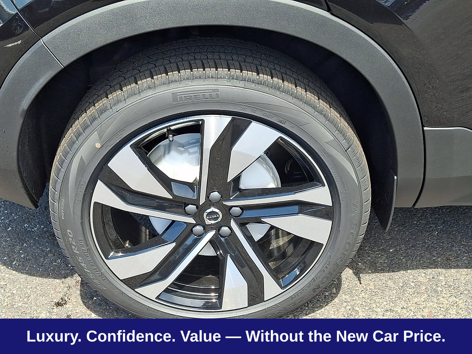 New 2026 Volvo XC40 B5 Ultra w/ Protection Package Premier AWD/4WD image 6