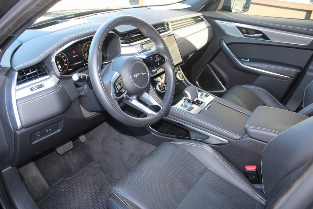 Used 2024 Jaguar F-PACE R-Dynamic S AWD/4WD image 3