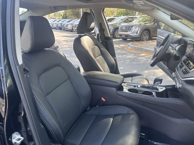 Used 2025 Nissan Altima 2.5 SL FWD image 10