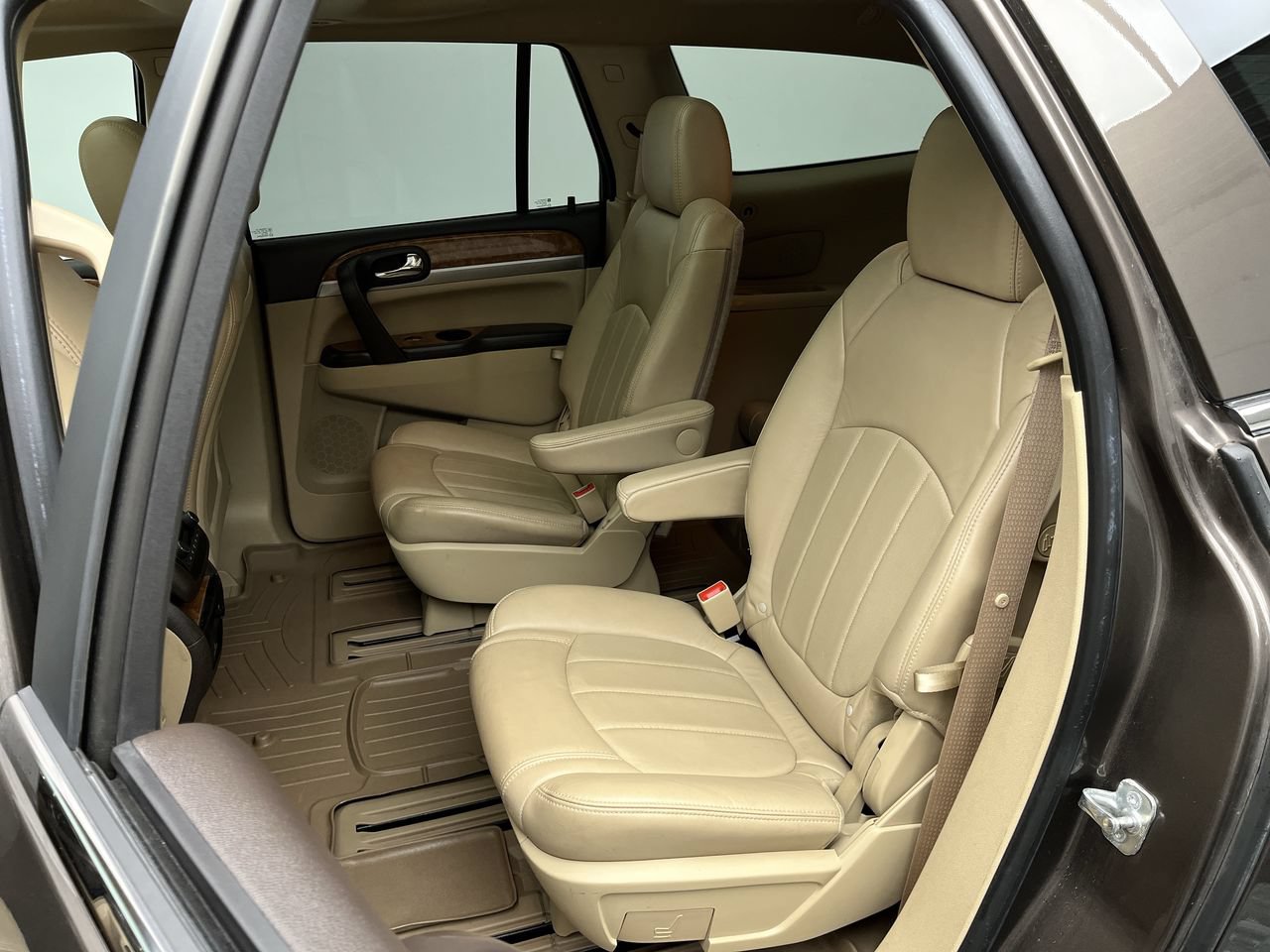 Used 2011 Buick Enclave CXL w/ Trailering Provision Package AWD/4WD image 12