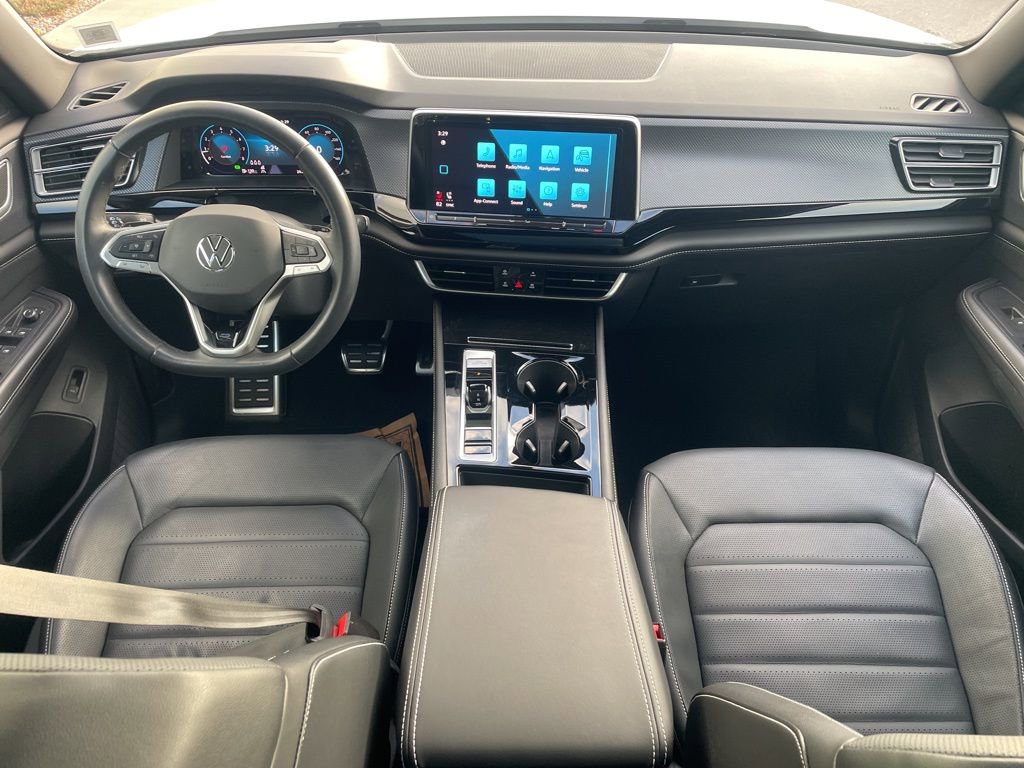 Used 2024 Volkswagen Atlas Cross Sport SEL R-Line image 25