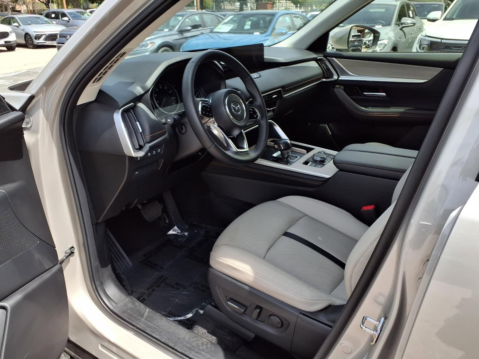 Used 2025 MAZDA CX-90 3.3 Turbo w/ Preferred Package image 14