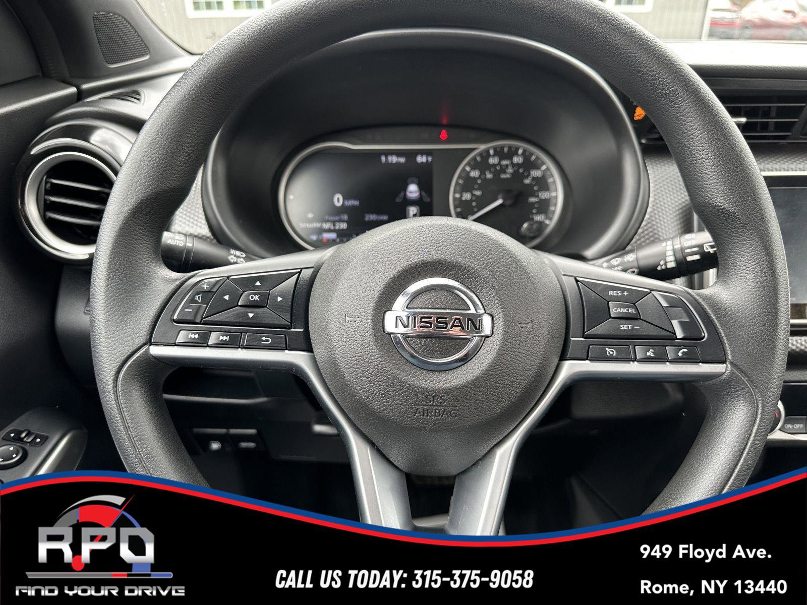 Used 2019 Nissan Kicks SV image 16