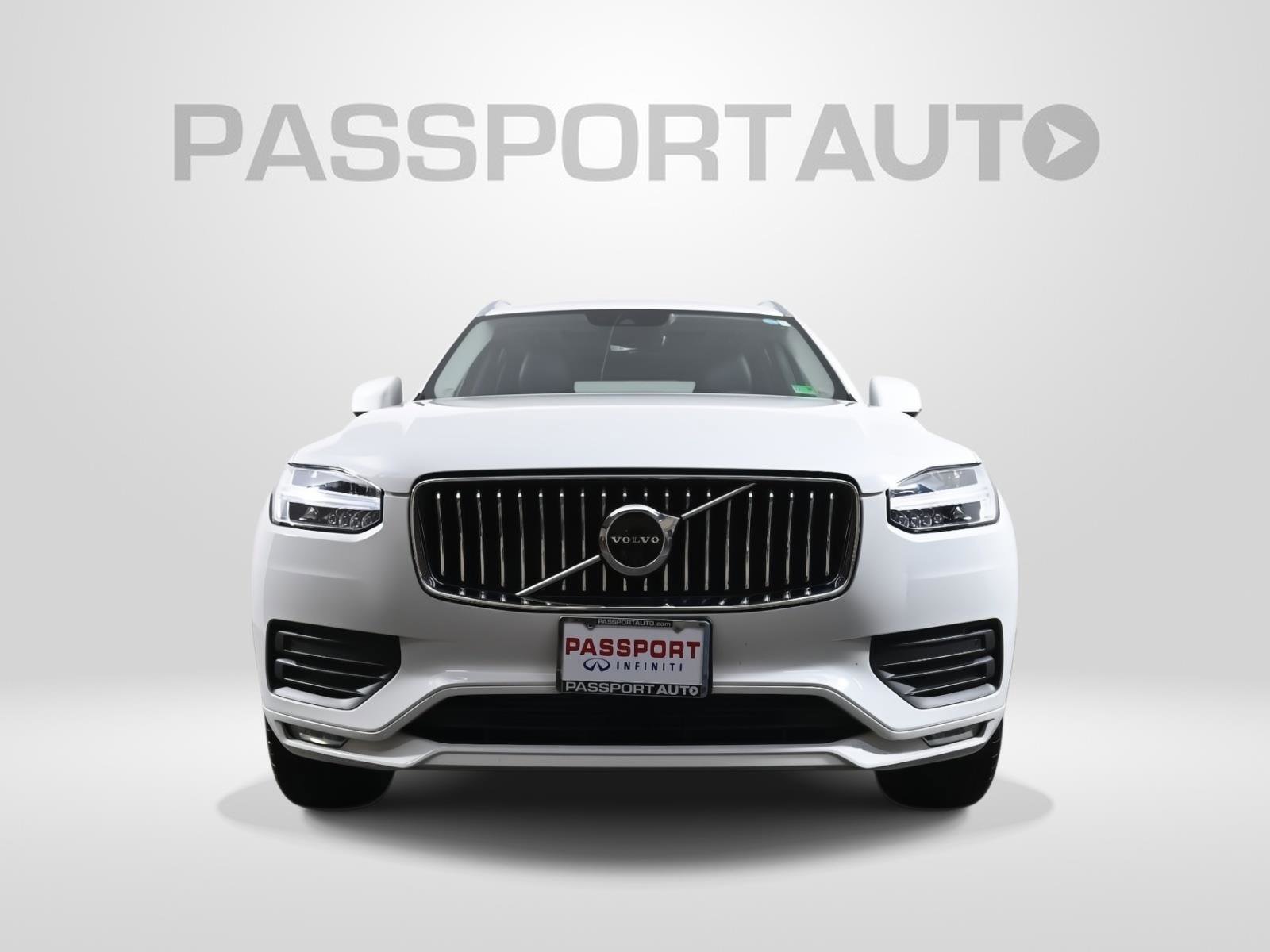 Used 2022 Volvo XC90 T5 Momentum w/ Advanced Package image 2