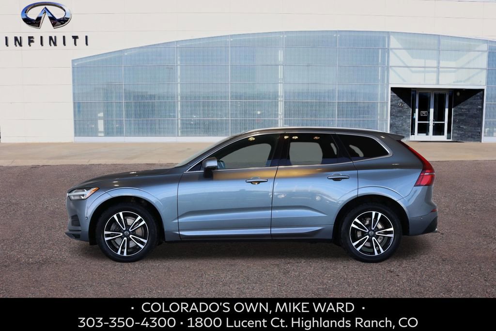 Used 2018 Volvo XC60 T6 Momentum w/ Vision Package image 2