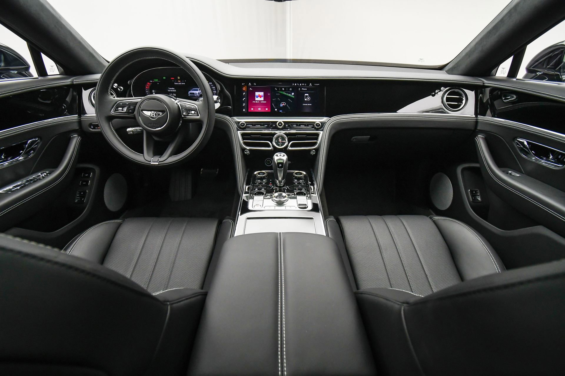 New 2026 Bentley Flying Spur Plug-In Hybrid image 4