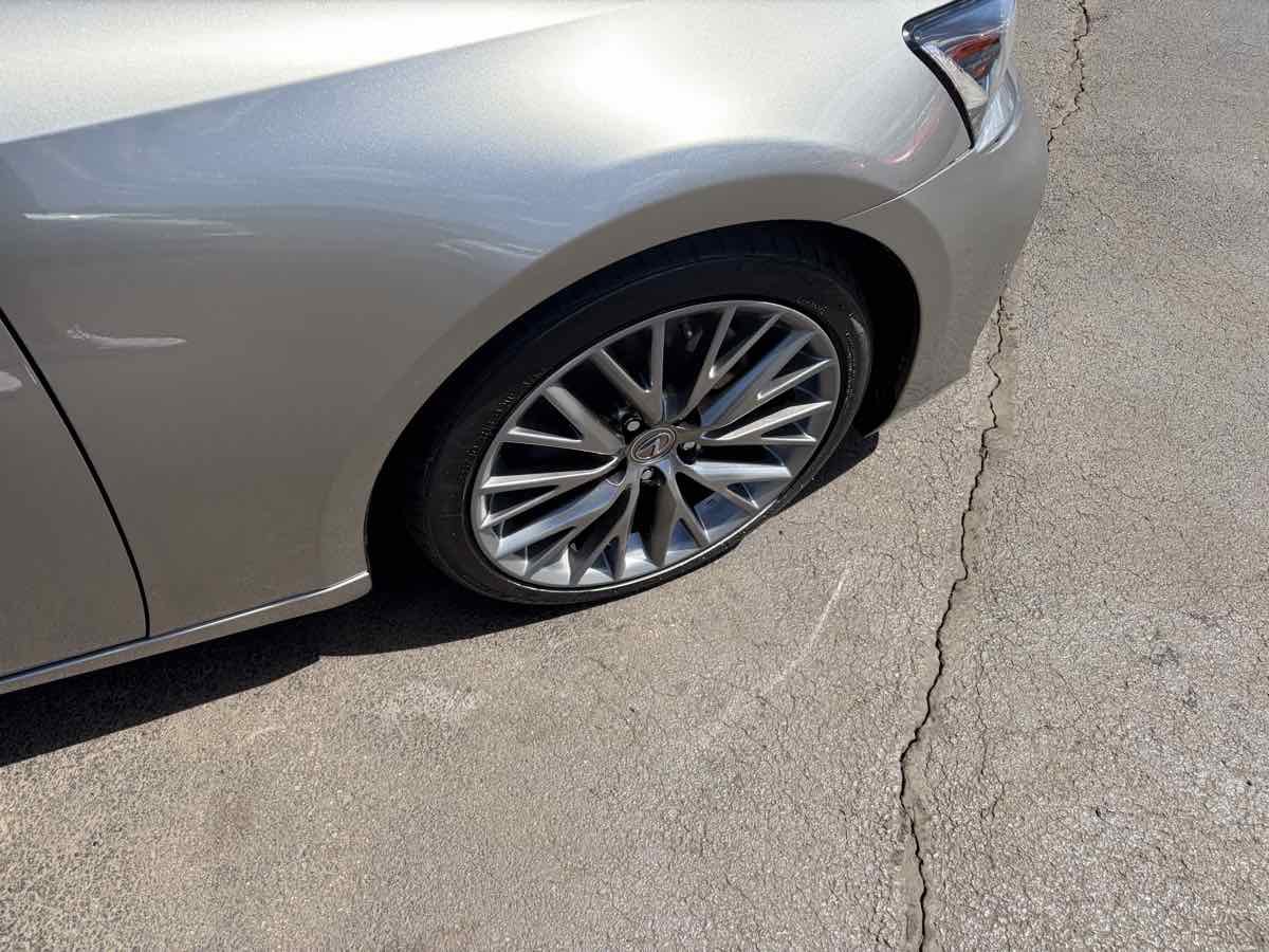 Used 2019 Lexus IS 300 AWD image 32
